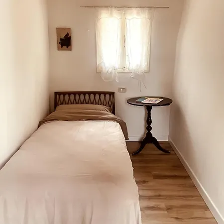 Casa Gialla Apartment *